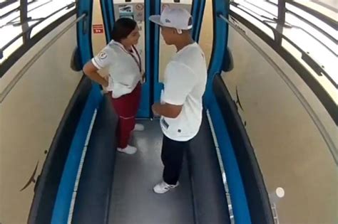 pareja aerovia|Video de pareja teniendo sexo en teleférico de Guayaquil: joven。